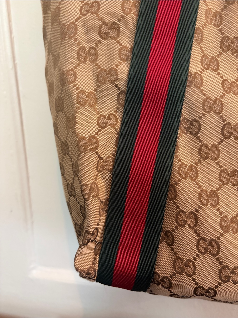 Gucci Beige Monogram Tote with Red and Green Webbing - Picture 3 of 16